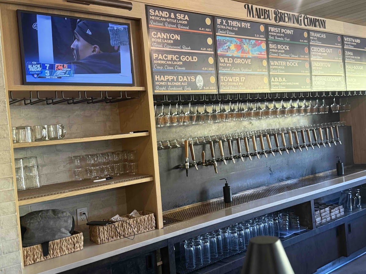 Malibu Brewing Company photo 6