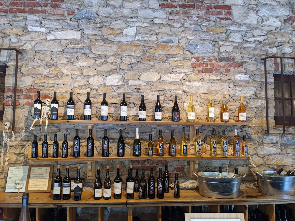 Malibu Wines & Beer Garden photo 10