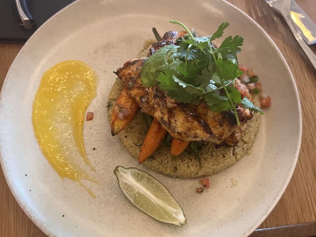 Moxies photo 5